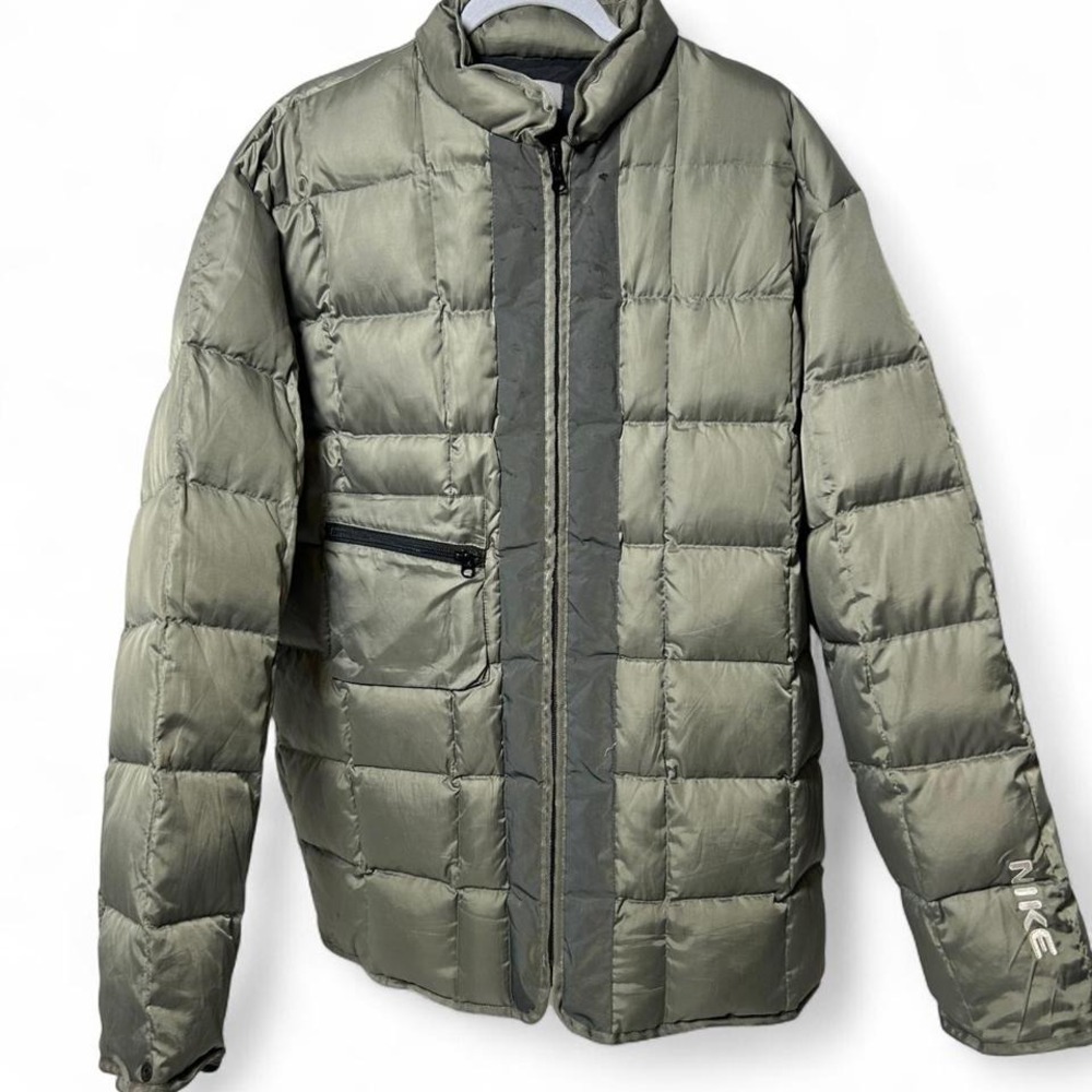 Vintage Nike Jacket Reflective Puffer Detailing Light olive green ‎ Mens XL
